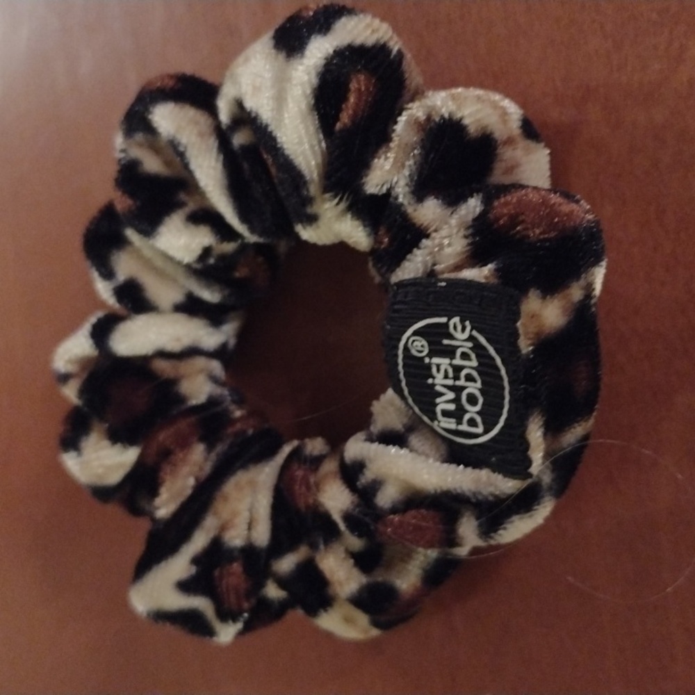Hair scrunchie